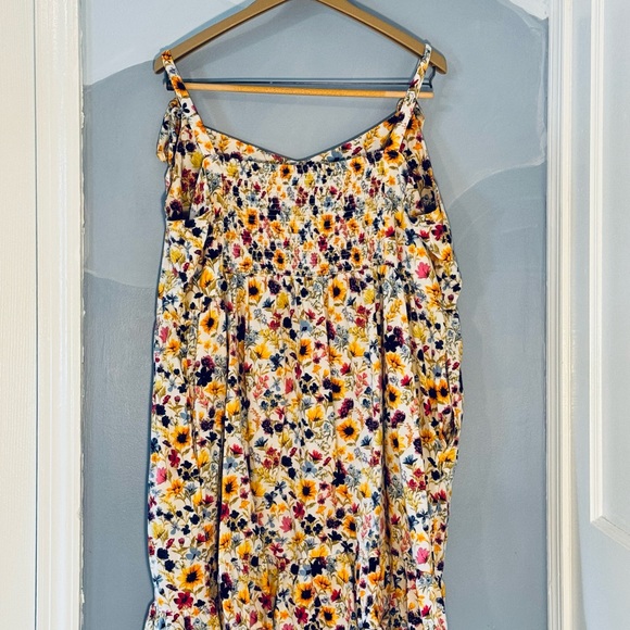 Old Navy Tie-Shoulder Floral Cami Sundress - Picture 7 of 8